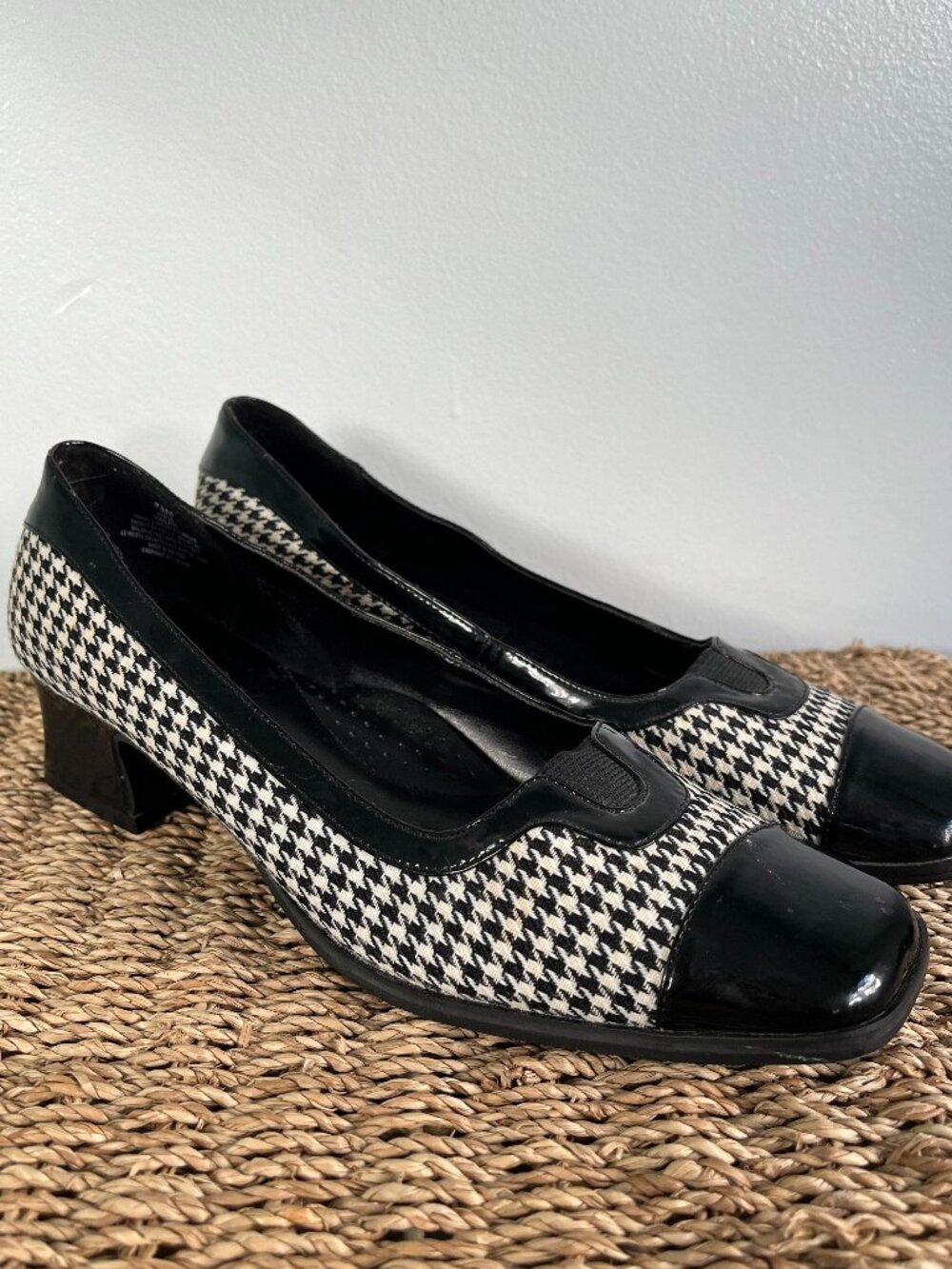 Tradition Houndstooth Block Heels Size 7.5